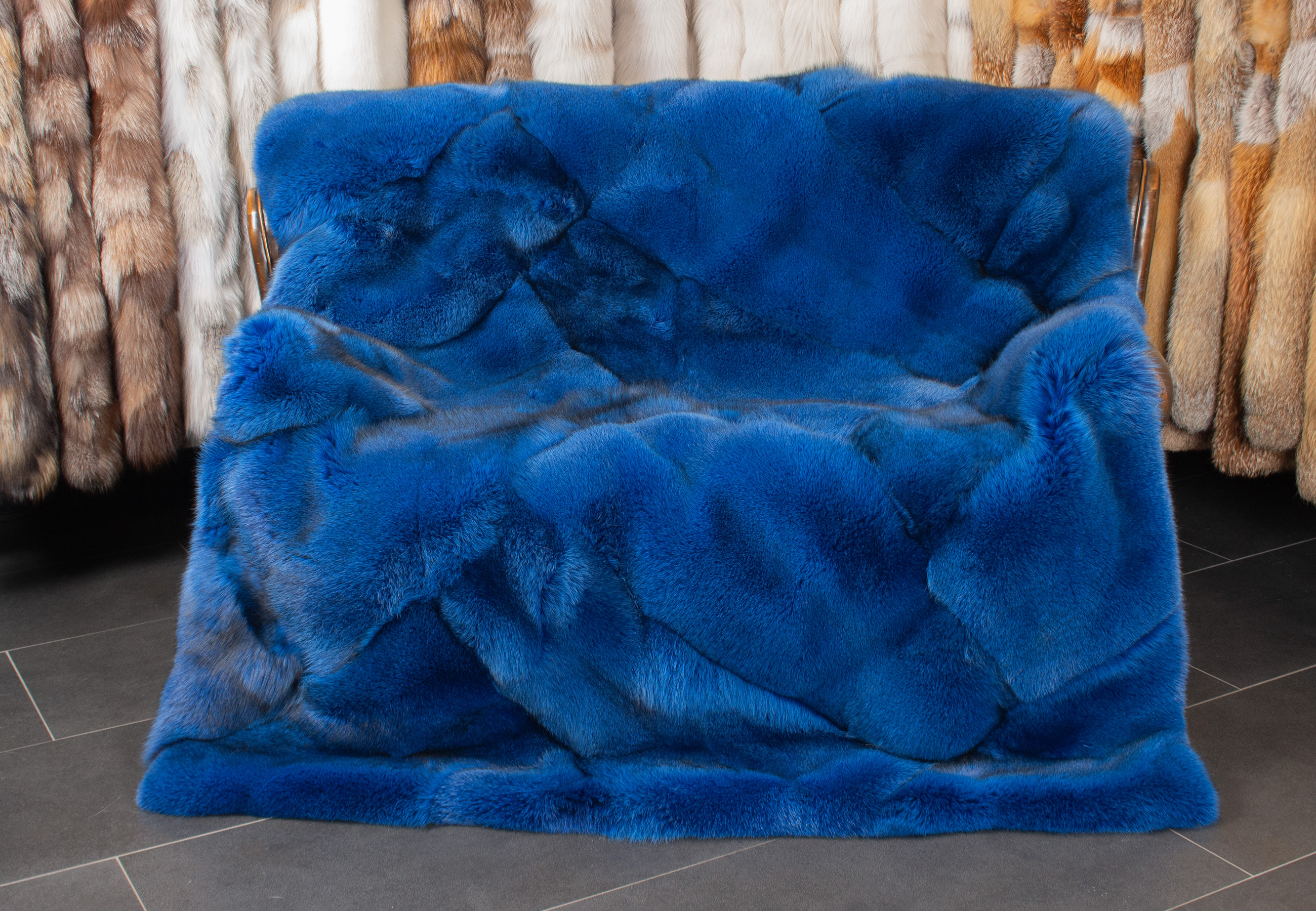 Blaufuchs Felldecke in Blau Blaufuchs Felldecke in Blau