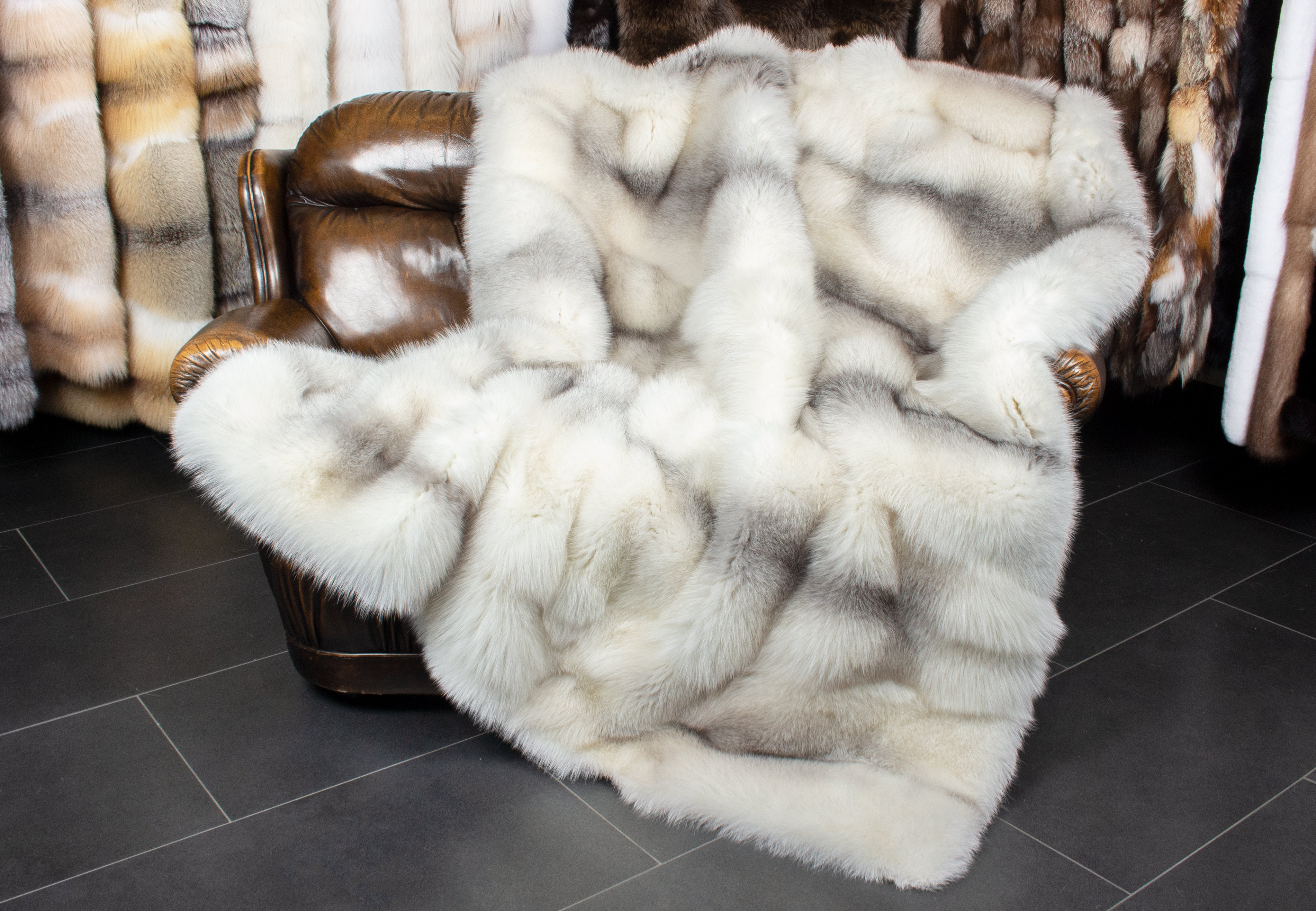 3-4443-Arctic-Marble-Frost-Fuchs-Felldecke-Echtfell-Naturfell Arctic Marble Frost Fuchs Felldecke