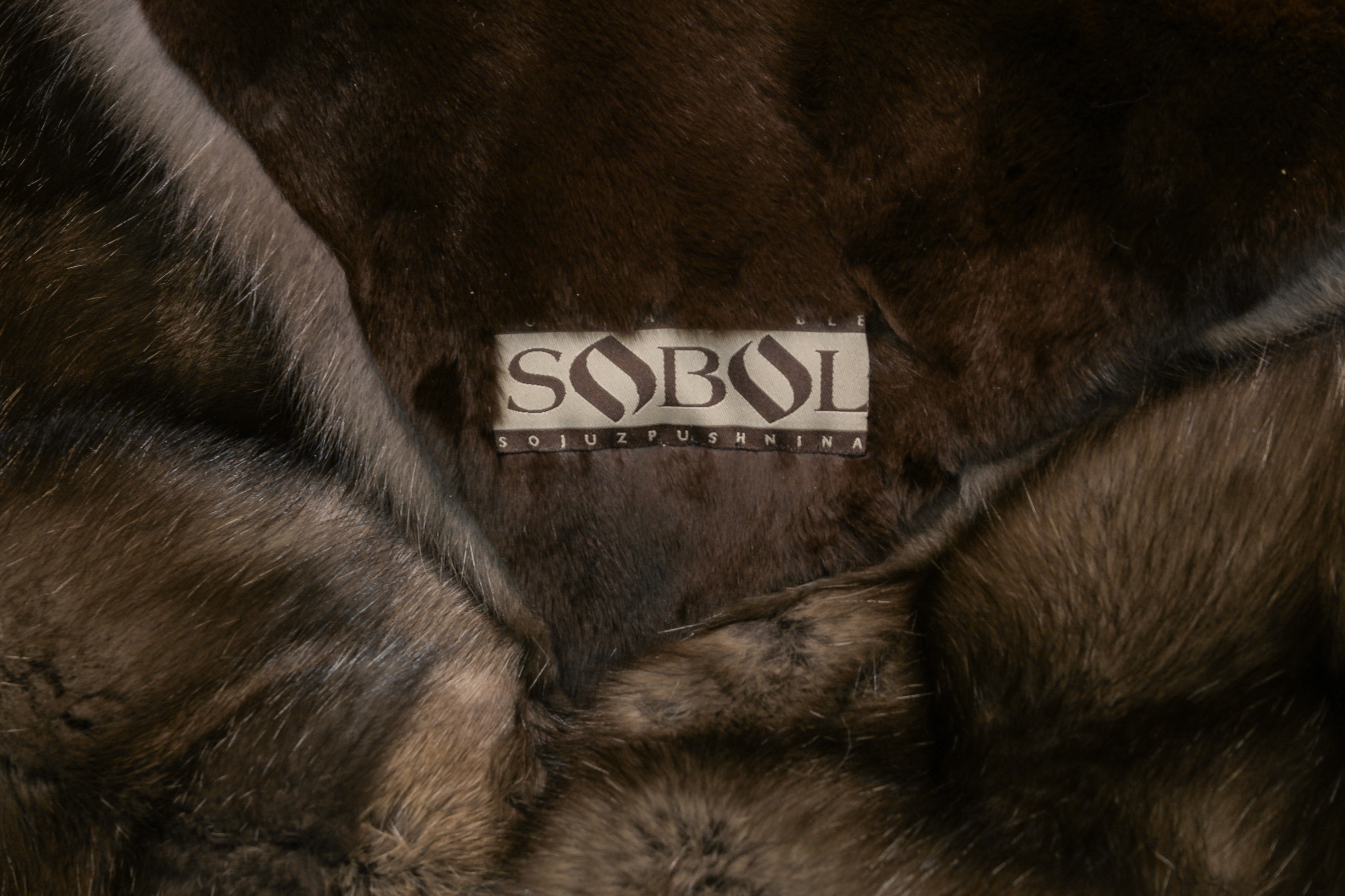 09-591-Zobel-Felldecke-Bargusin-Zobeln-Pelzdecke Edle Zobel Felldecke aus Bargusin Zobeln - Pelzdecke