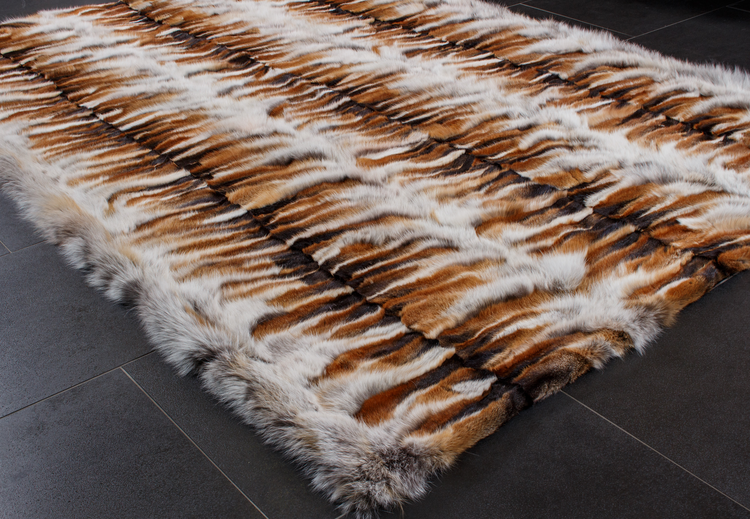 Rotfuchsstücken Fellteppich aus Echtpelz Rotfuchsstücken Fellteppich aus Echtpelz