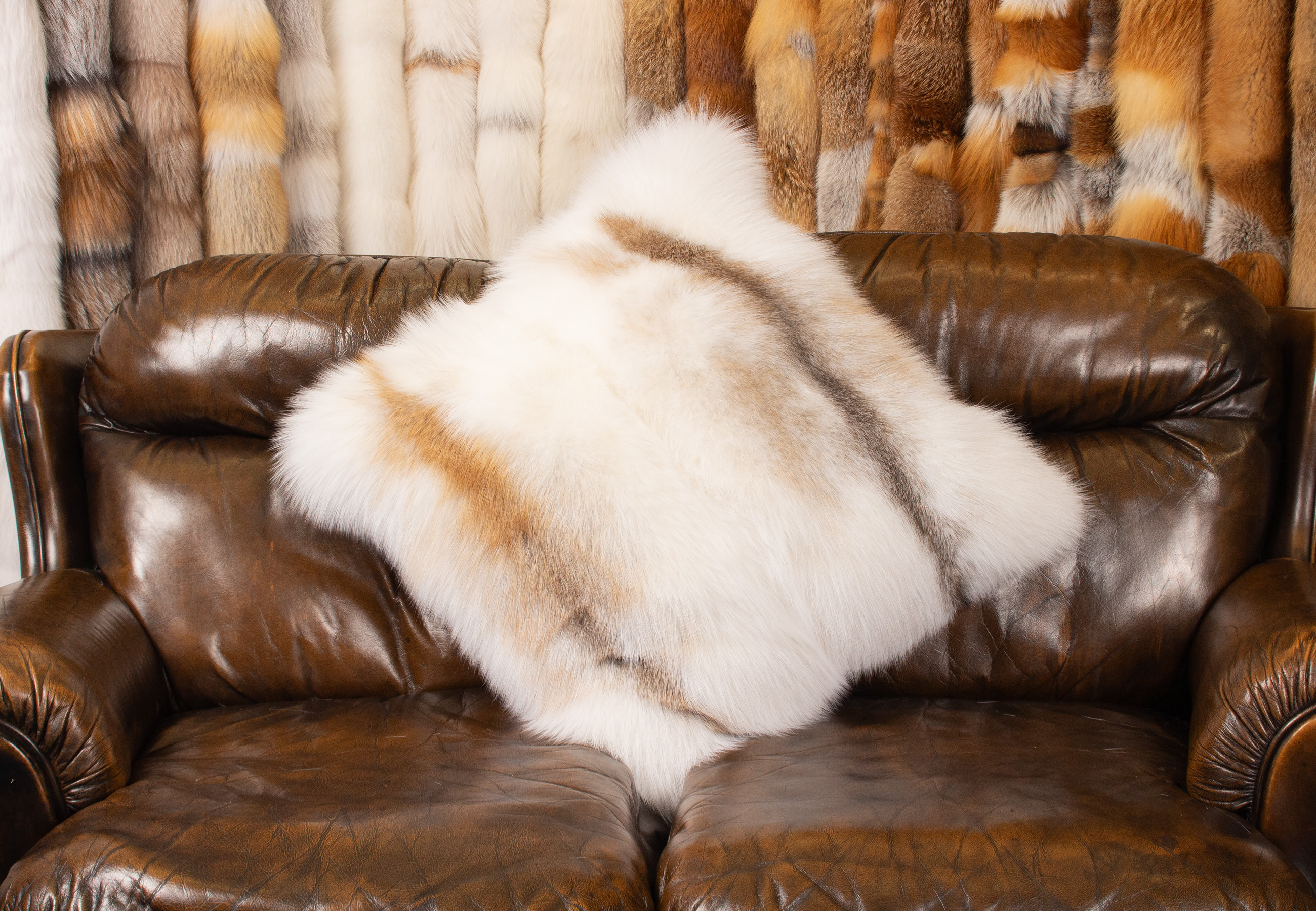 Edles Sun Glo Pelzkissen Edles Sun Glo Pelzkissen