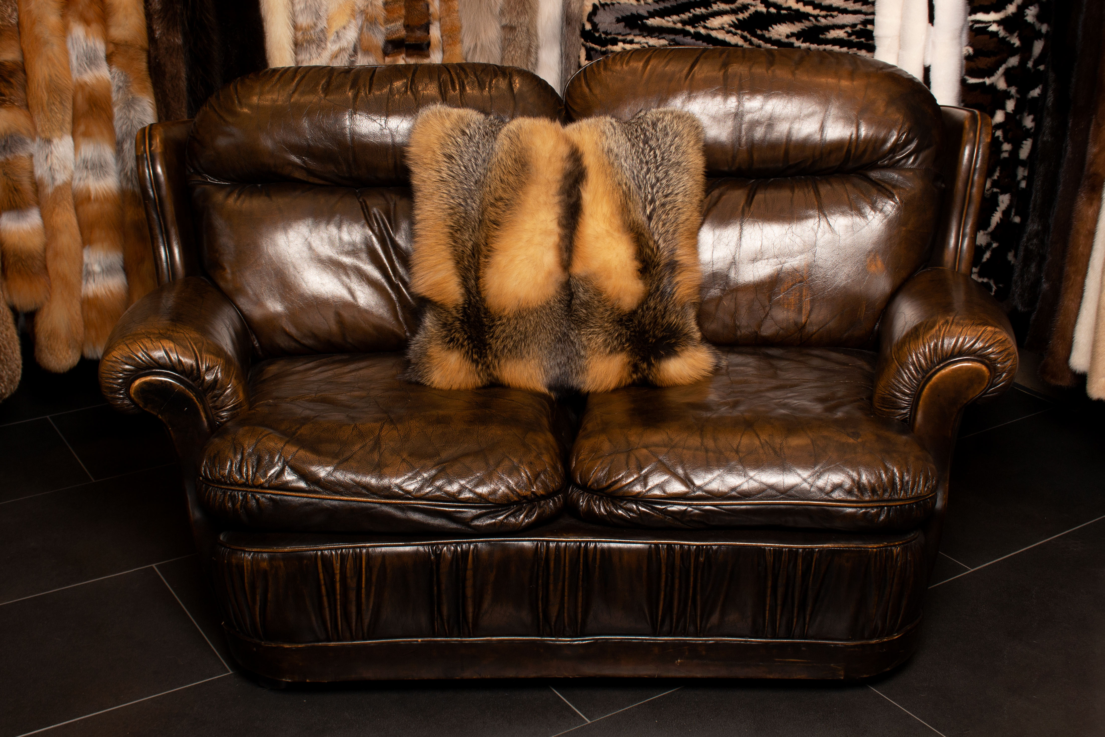 Echtfell Kissen aus Kanadischem Wild Cross Fuchs