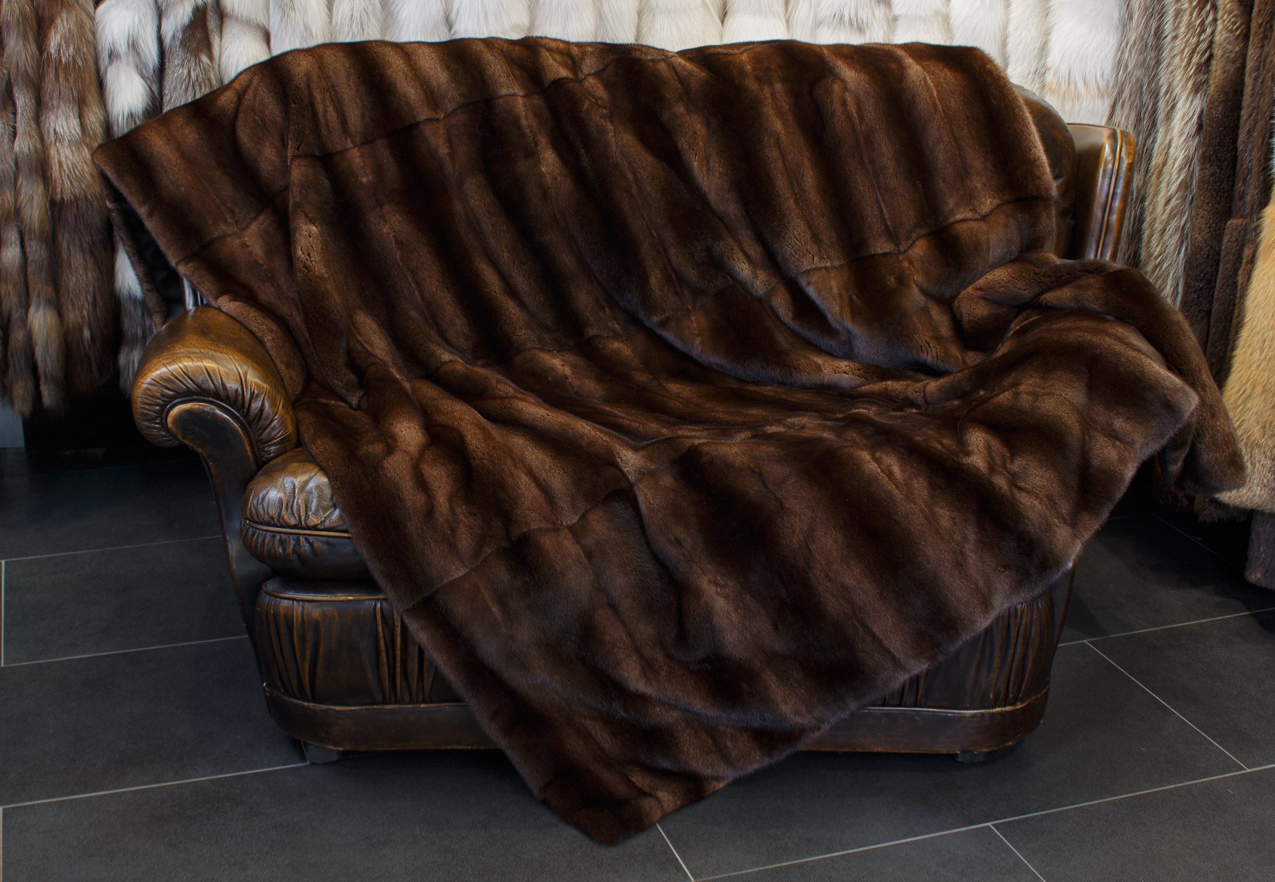 Hellbraune Felldecke aus Nerz Hellbraune Felldecke aus Nerz