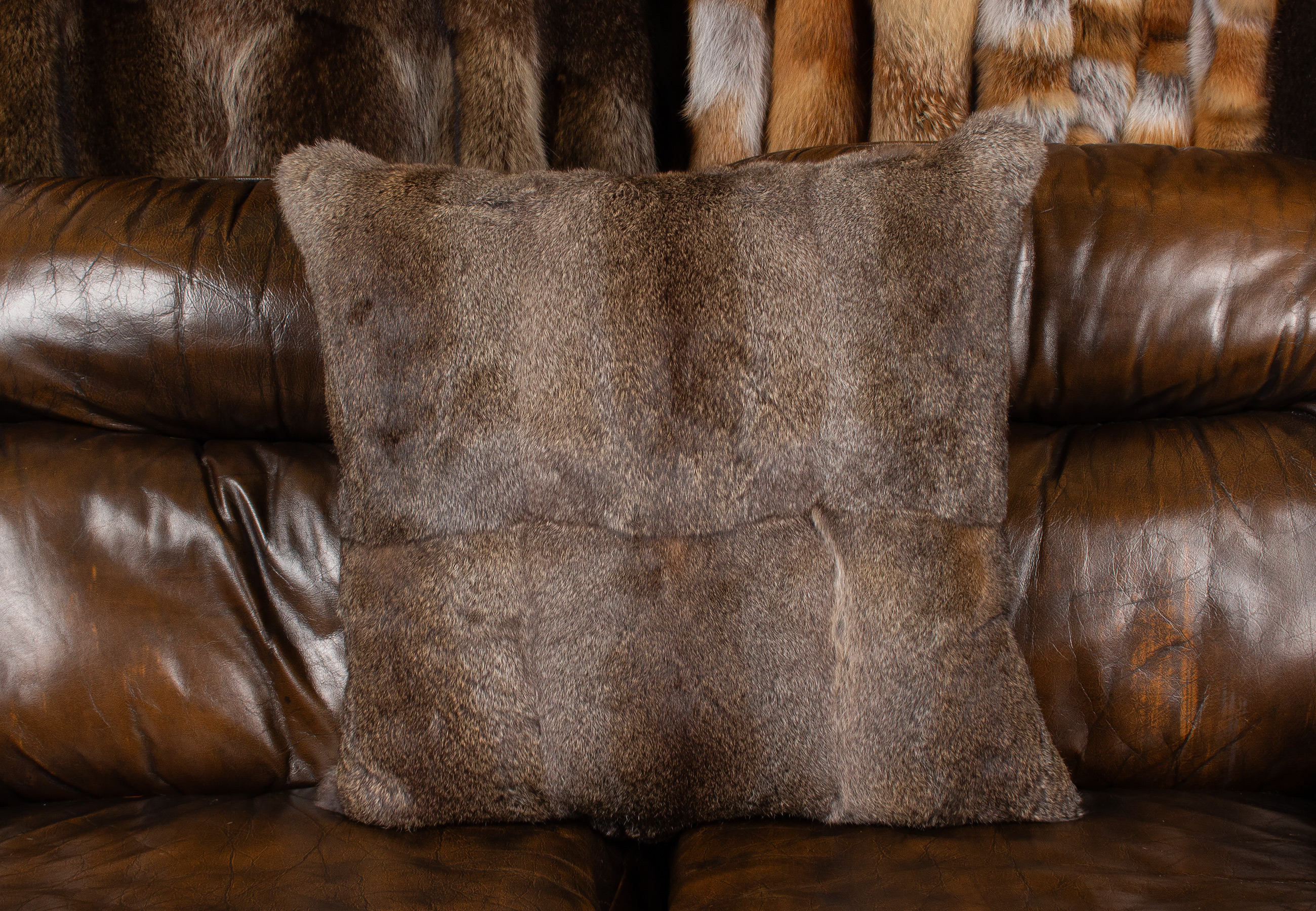 Kuschelwarmes Kaninkissen in Hasenfarbe Kuschelwarmes Kaninkissen in Hasenfarbe