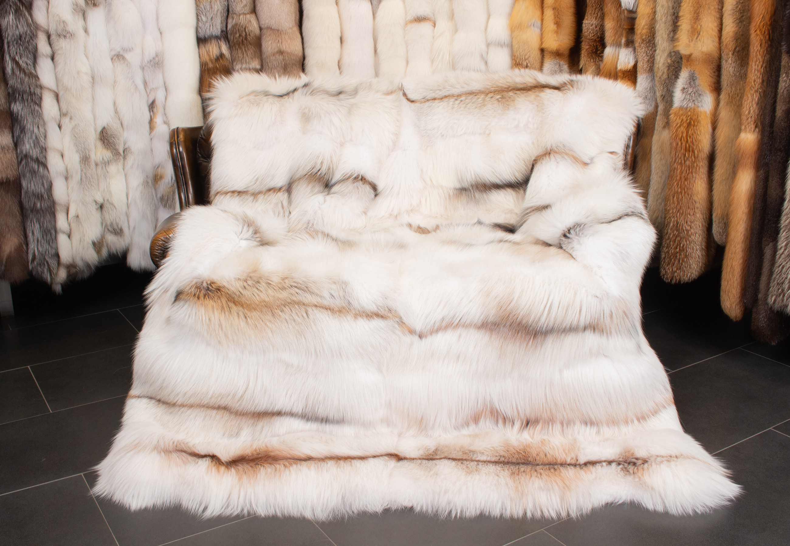 Arctic Marble Cross Fuchs Felldecke Arctic Marble Cross Fuchs Felldecke