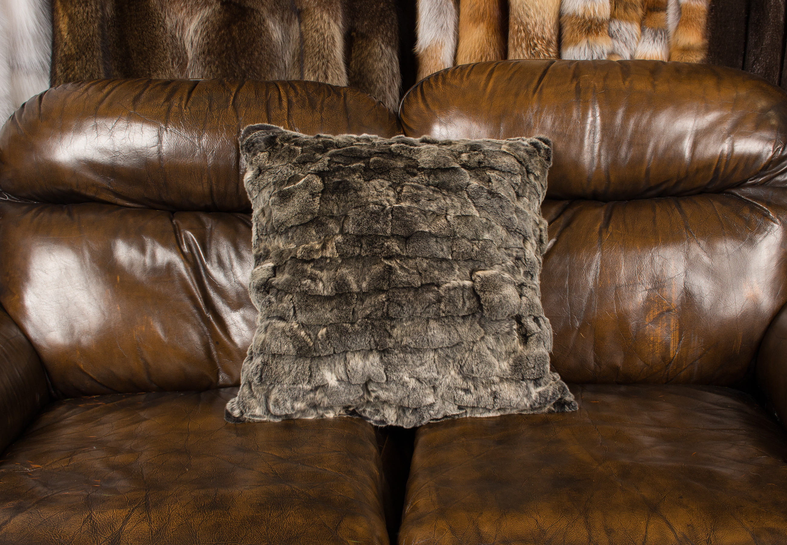 Kuscheliges Pelzkissen aus Rex-Kaninchen - Patch Kuscheliges Pelzkissen aus Rex-Kaninchen - Patch