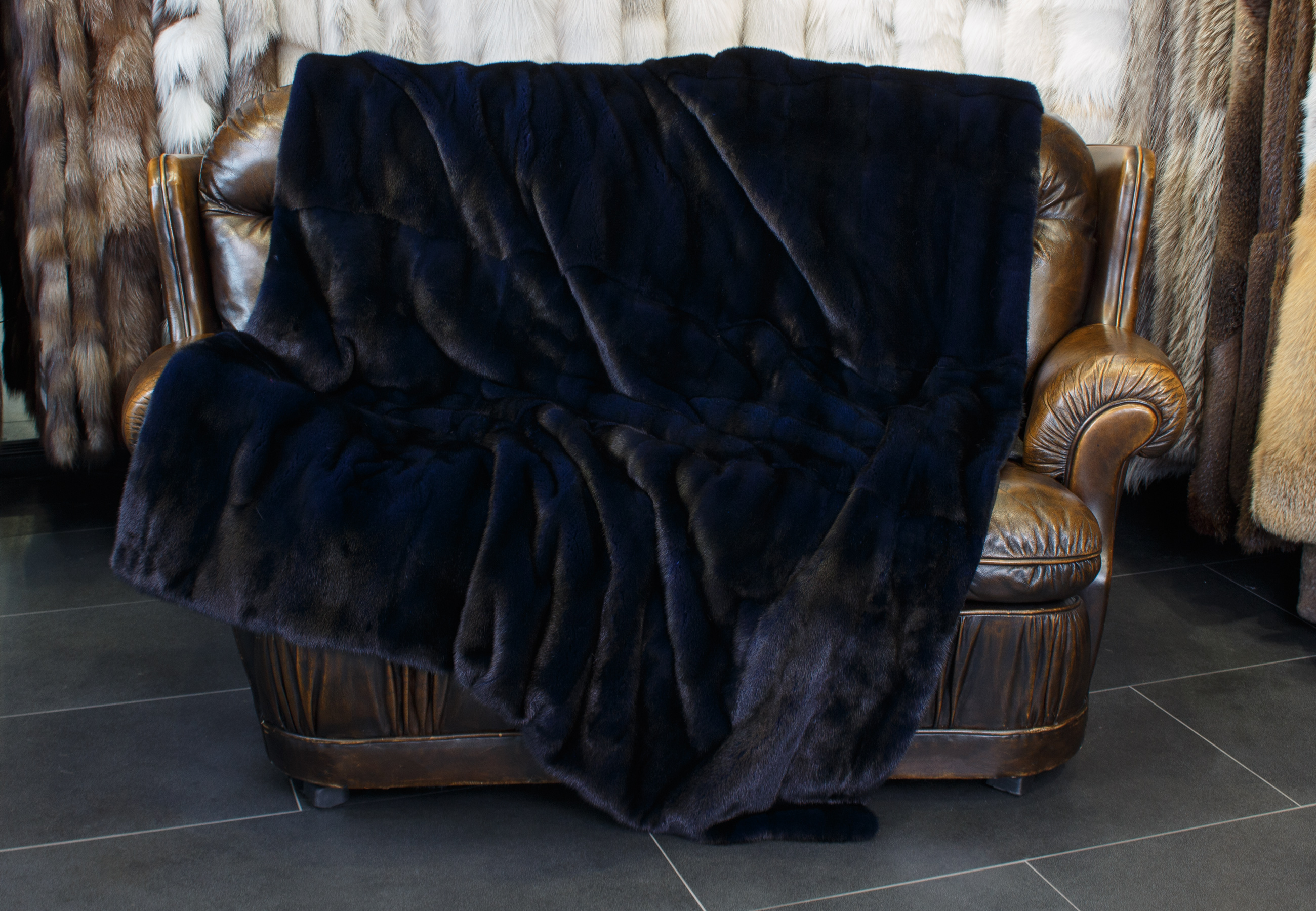 Edle Nerzdecke in Meeresblau Edle Nerzdecke in Meeresblau