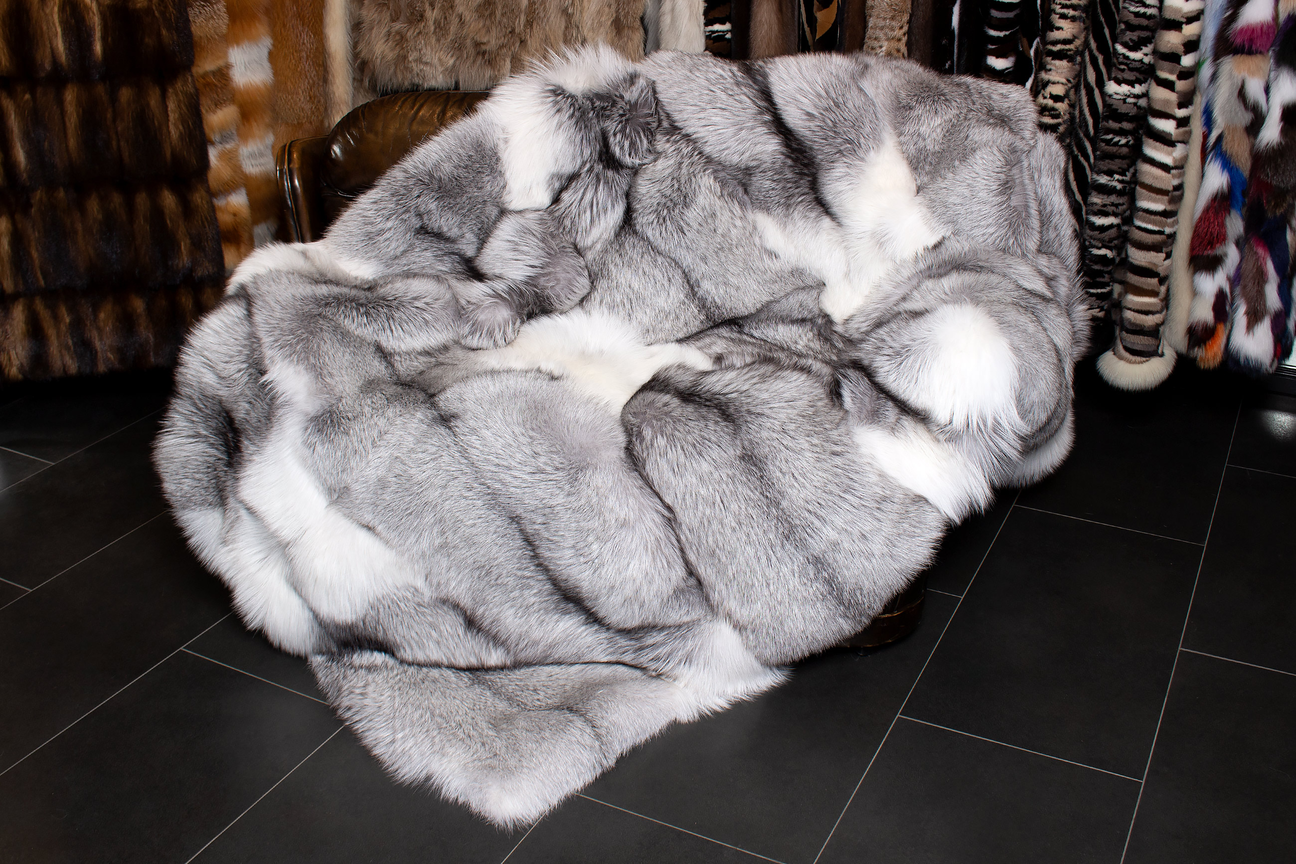 Platinum Fuchs Echtpelz Kuscheldecke - TOP LOT 2019