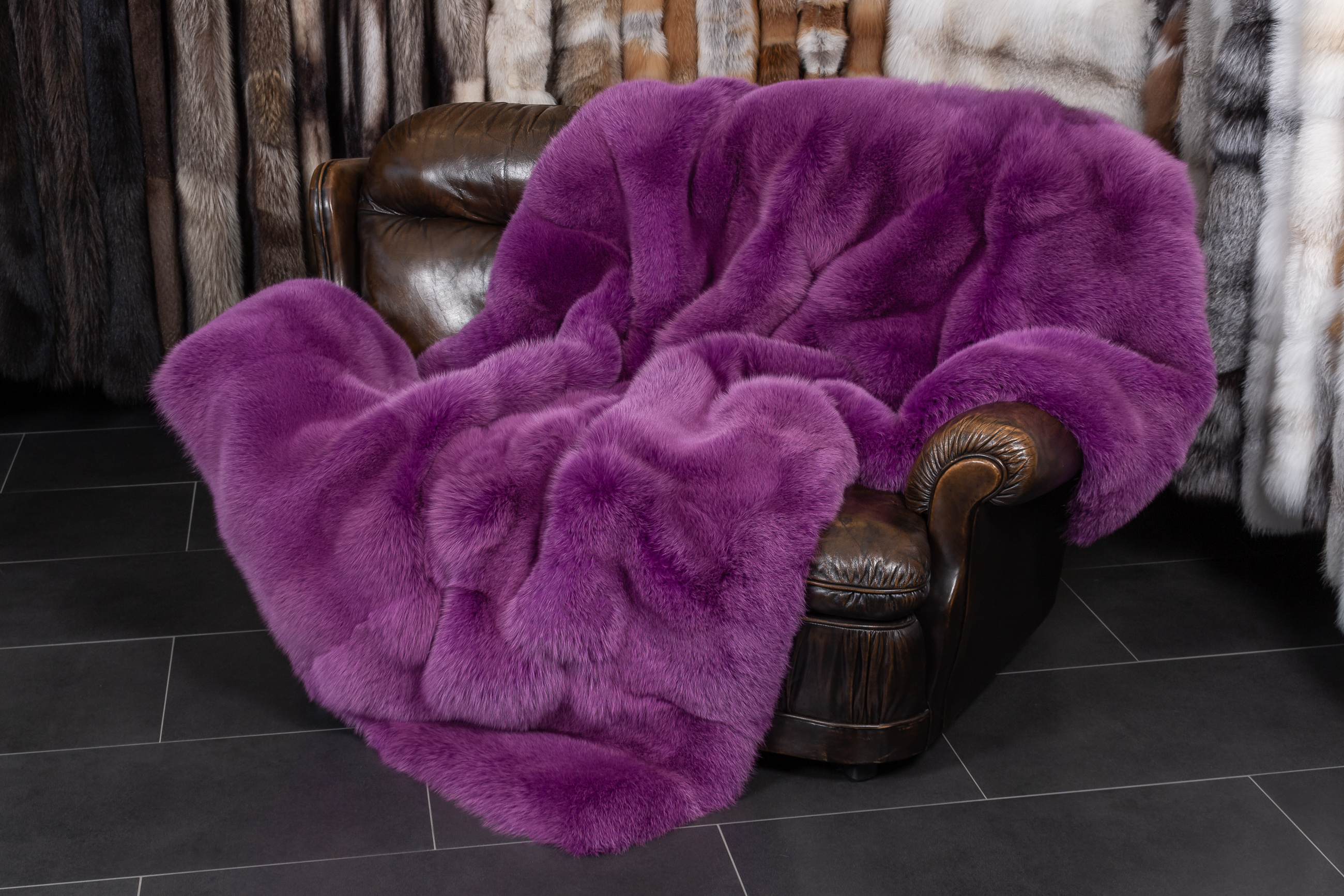 1-5435-Skandinavische-Shadow-Fuchs-Pelzdecke-in-Pink-Lars-Paustian Skandinavische Shadow Fuchs Pelzdecke in Pink