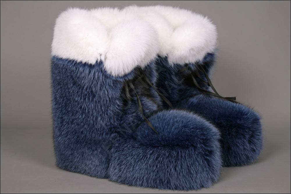 Fellpuschen aus Füchsen in blau