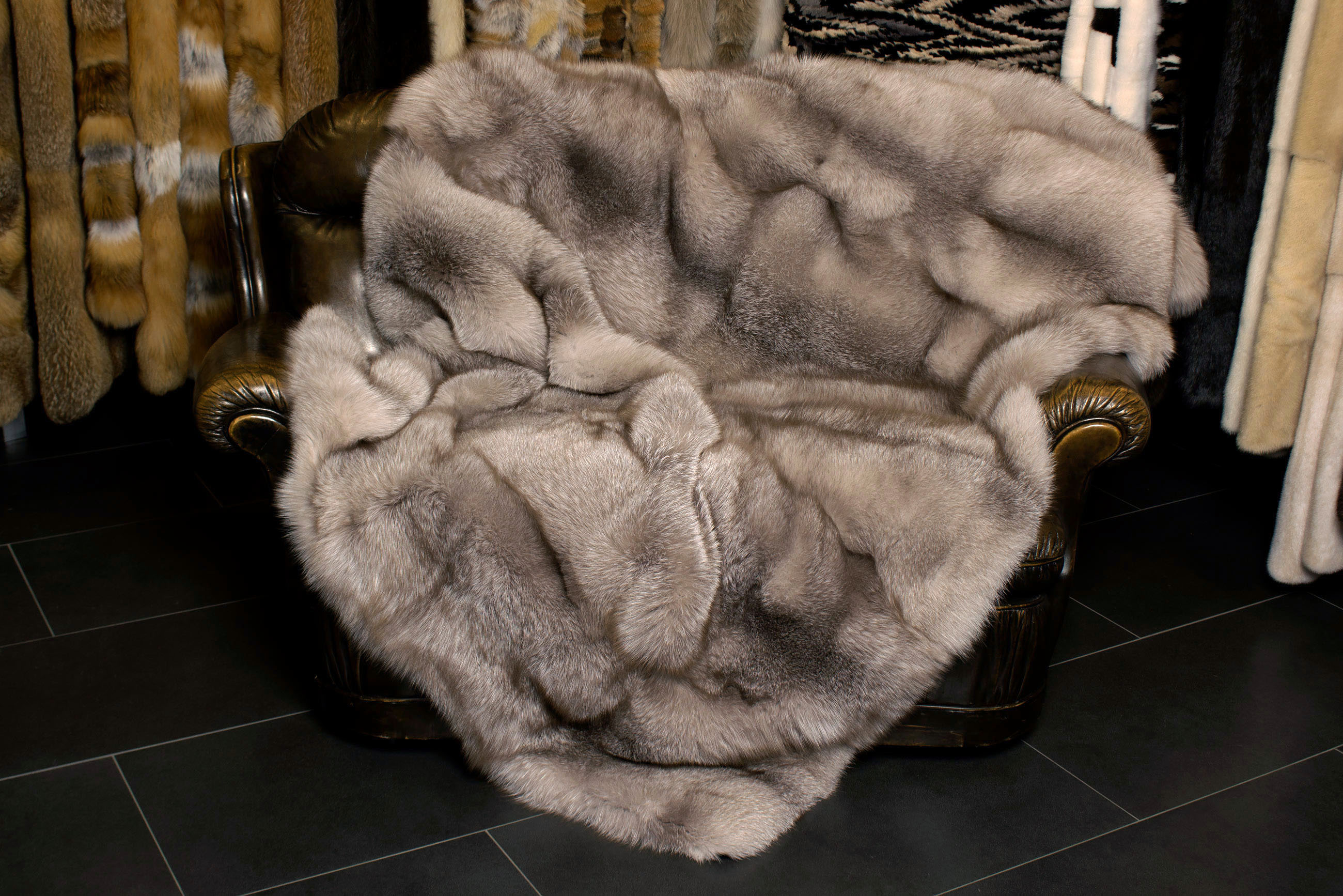 1-1415-Echtpelz-Fuchs-Decke-Amber-Naturt-ne-Lars-Paustian-Pelze Echtpelz Fuchs Decke in schönen Amber Naturtönen