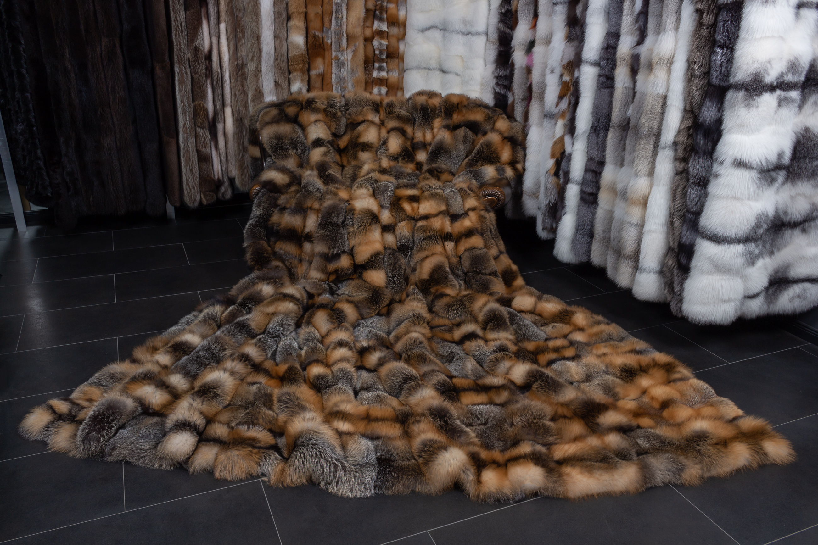 3-1879-Kanadische-Wild-Cross-Fuchs-Felldecke-Echtpelz-Lars-Paustian Große Kanadische Wild Cross Fuchs Felldecke