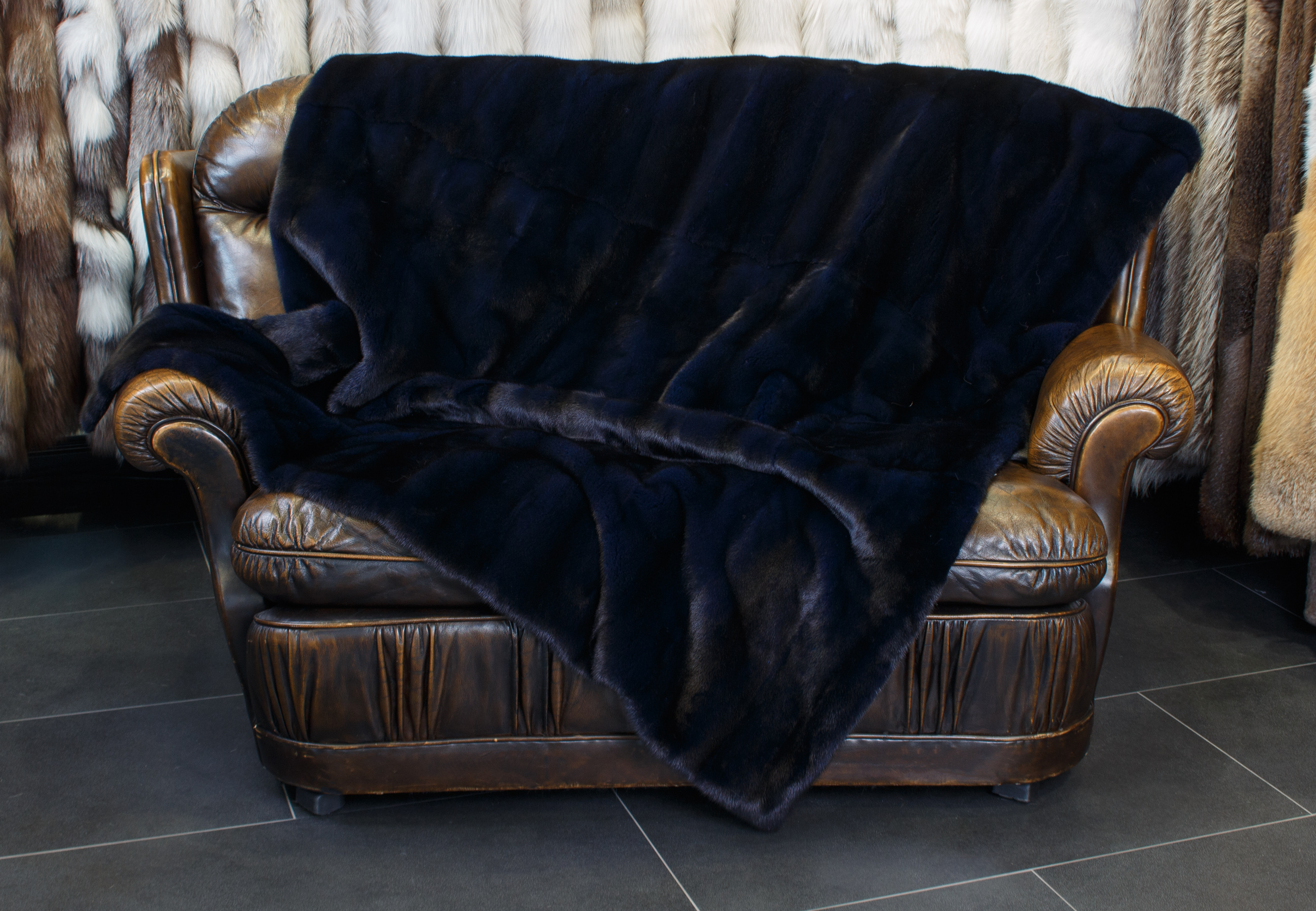 Edle Nerzdecke in Meeresblau Edle Nerzdecke in Meeresblau