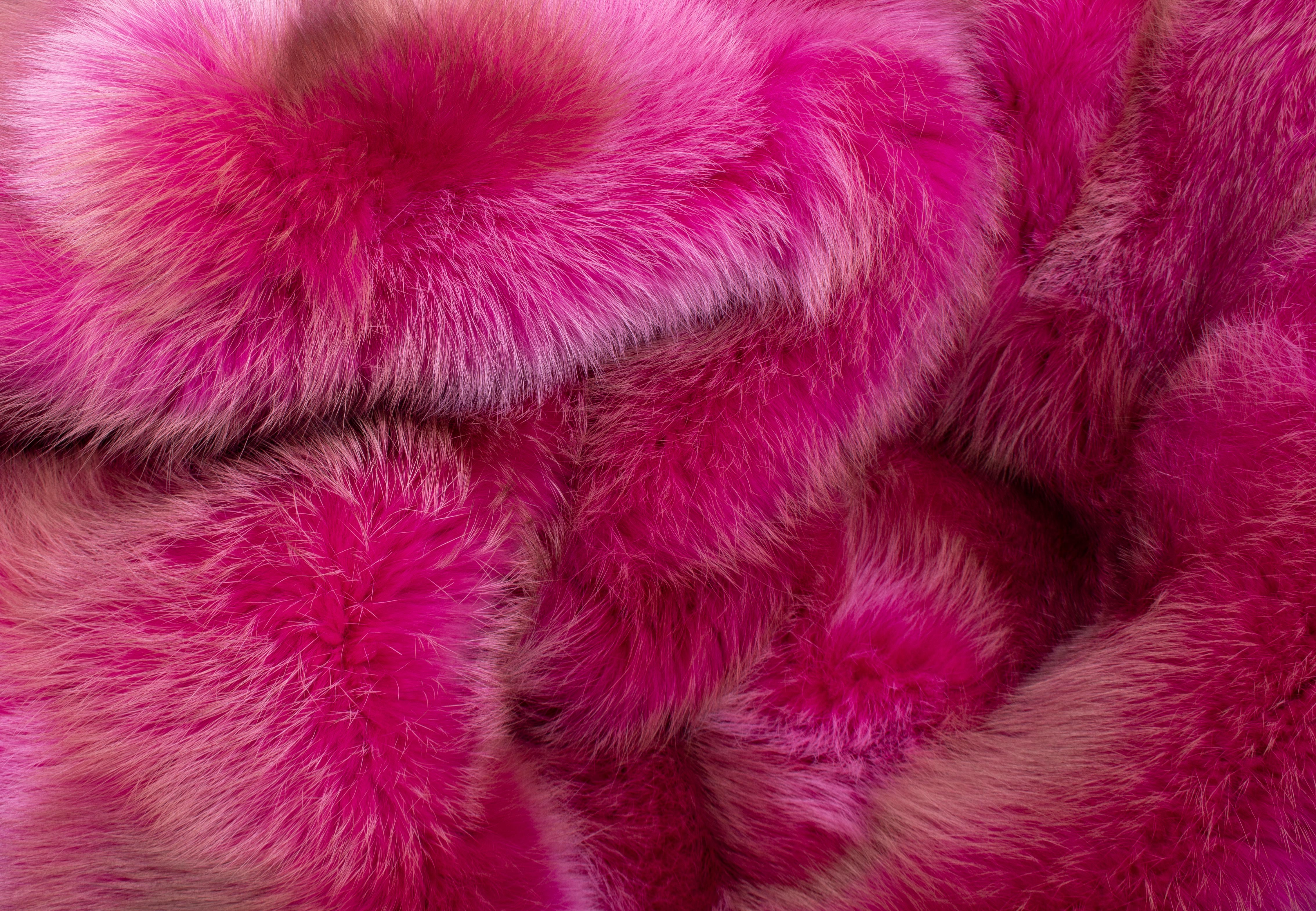 Felldecke aus europäischen Rotfuchs in pink