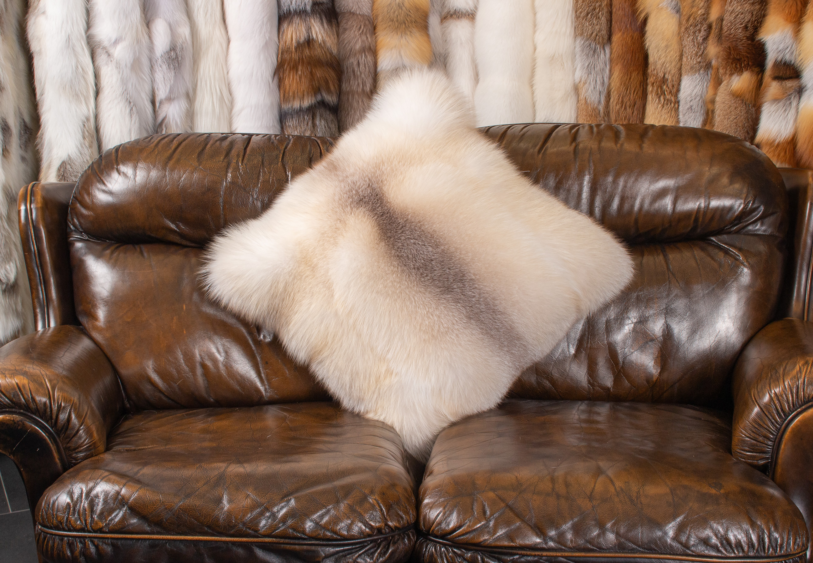 Apricot Fuchs Pelzkissen - Echtfell Apricot Fuchs Pelzkissen - Echtfell