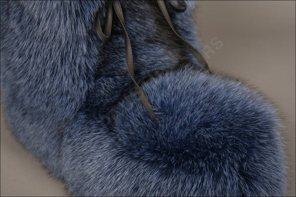 7-416-fellpuschen-blaufuchs51fa3d9b85c51 Fellpuschen aus Füchsen in blau