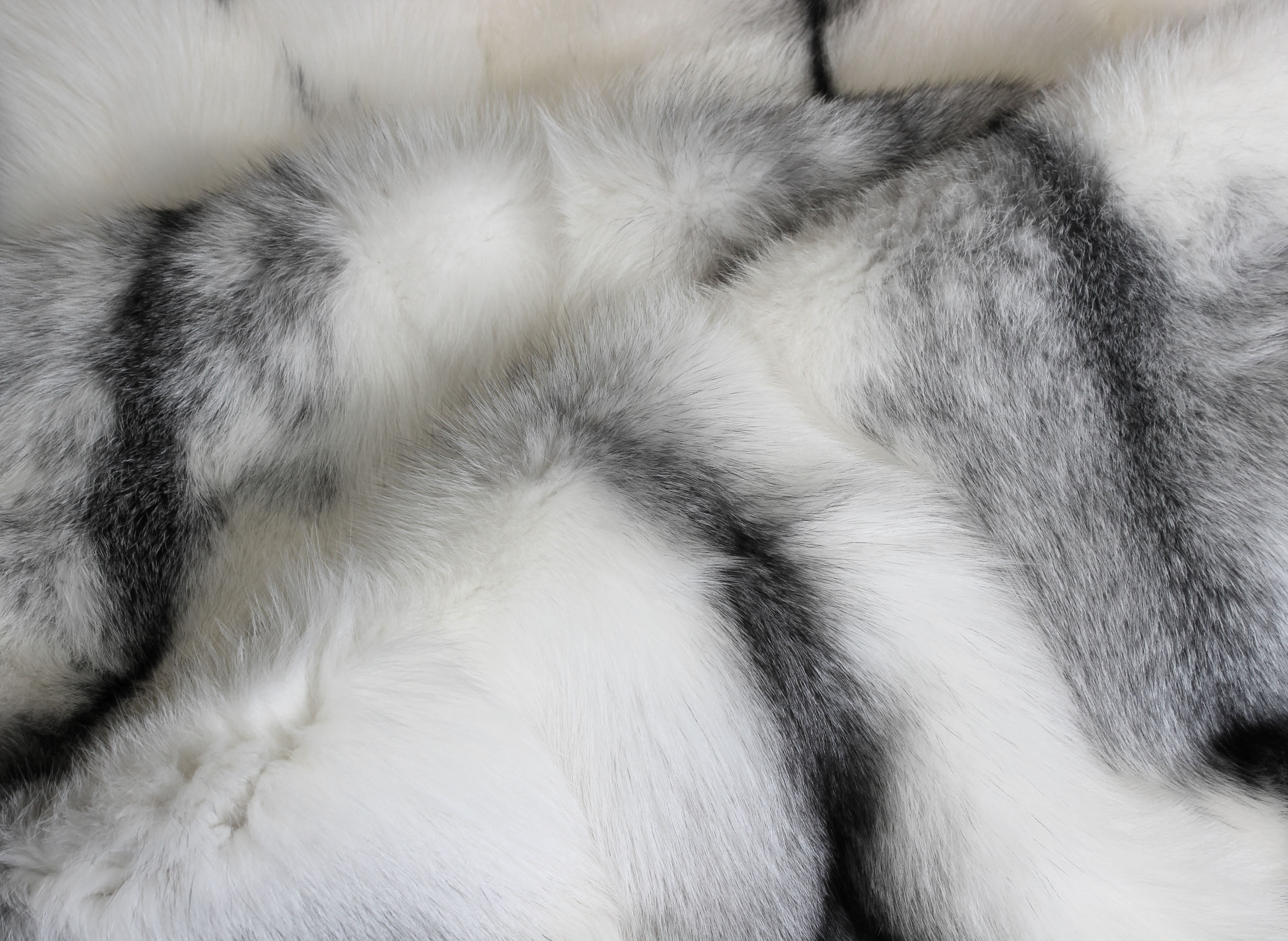 Arctic Marble SAGA Fuchs Pelzteppich