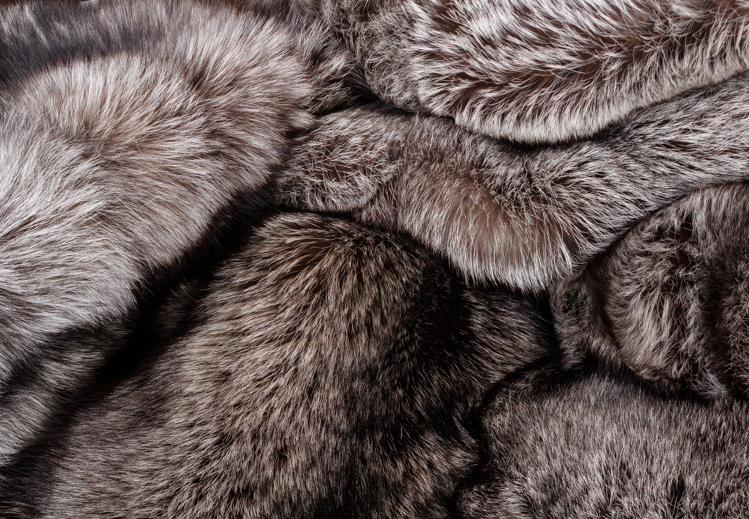 Patchwork Silberfuchs Pelzdecke in Braun-Grau