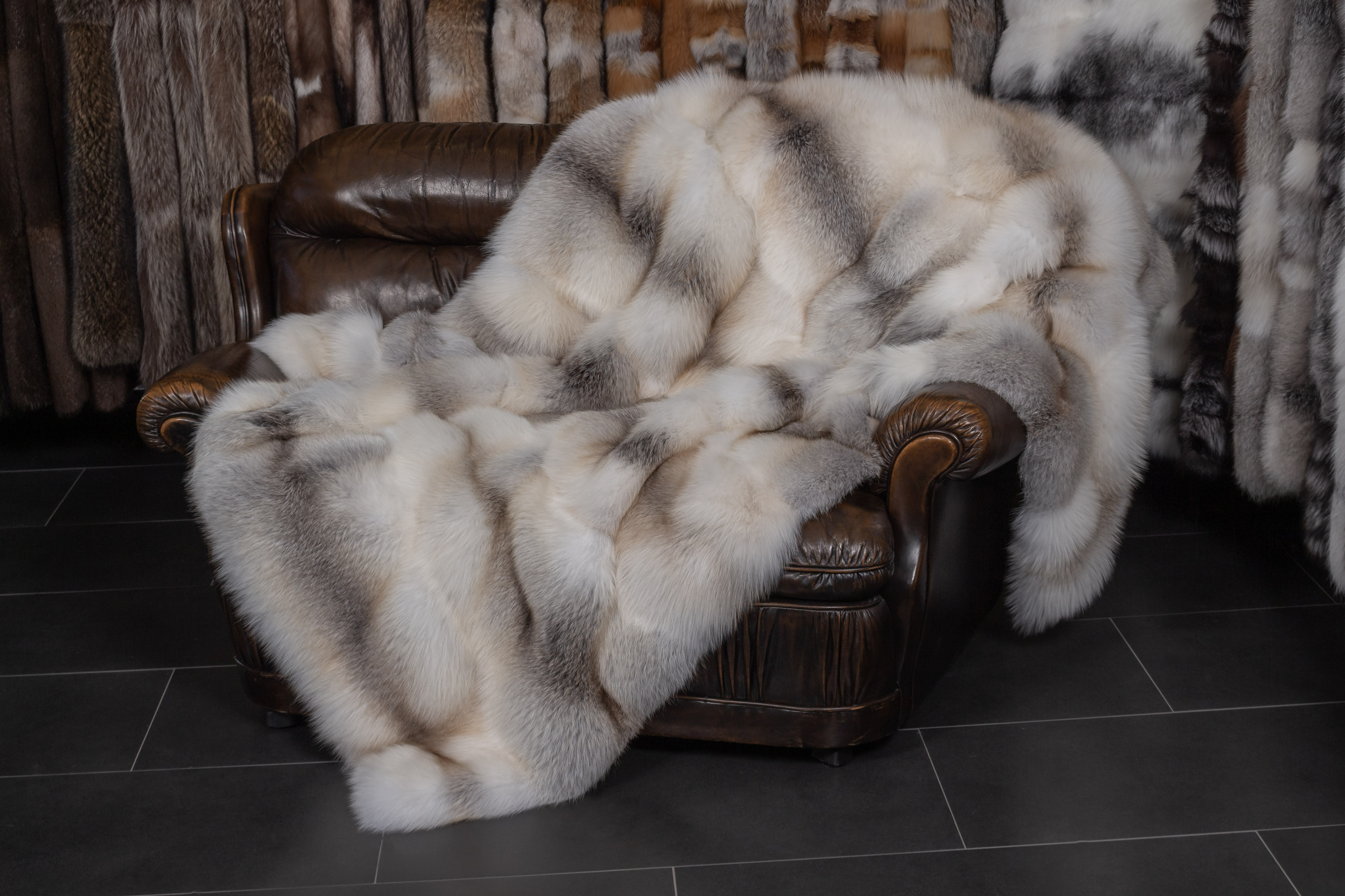 2-504-D-Naturfarbene-Fawnlight-Fuchs-Pelzdecke6r6HrrHHAloeZ Naturfarbene Fawnlight Fuchs Pelzdecke (SAGA Fur)