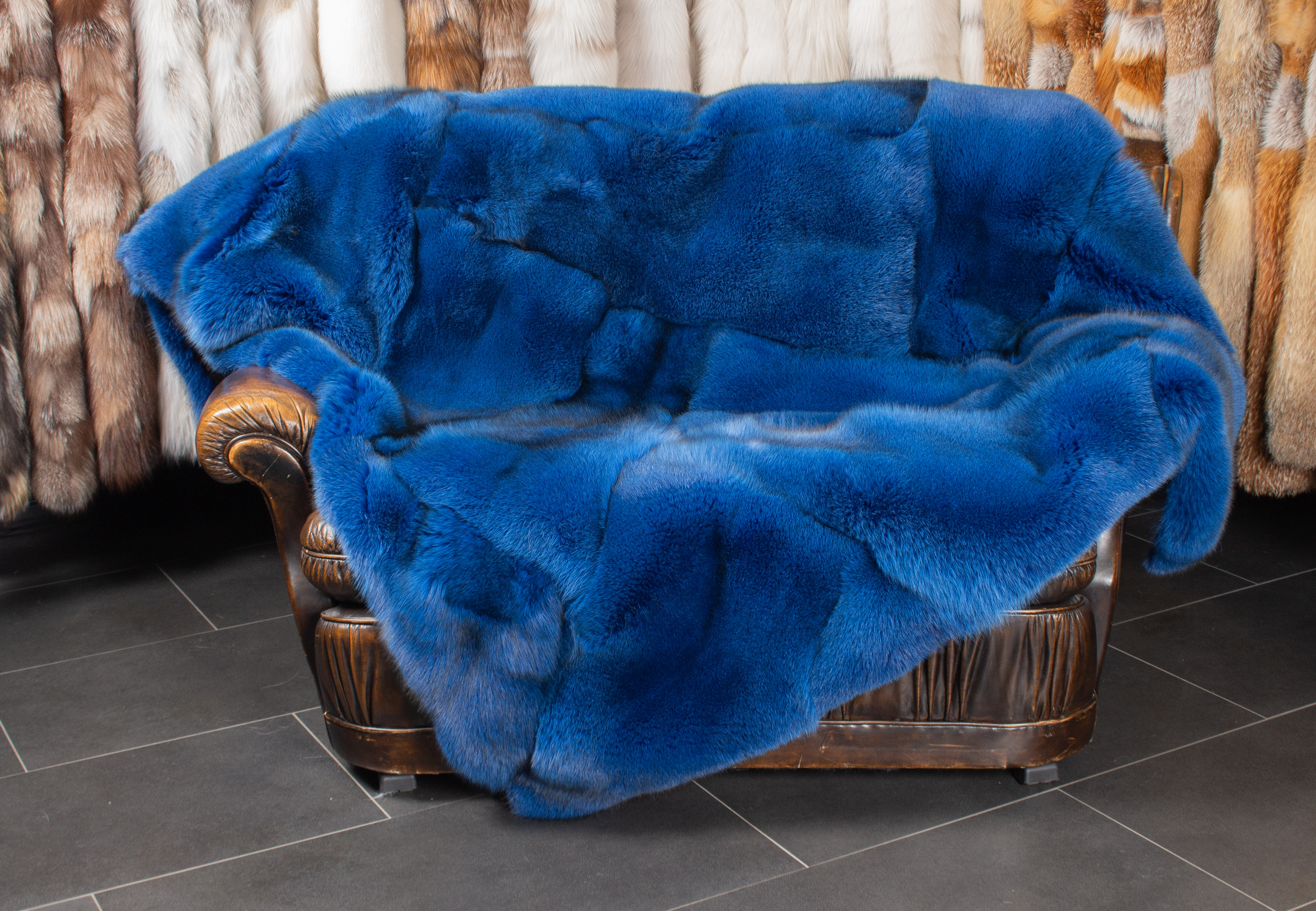 Blaufuchs Felldecke in Blau Blaufuchs Felldecke in Blau