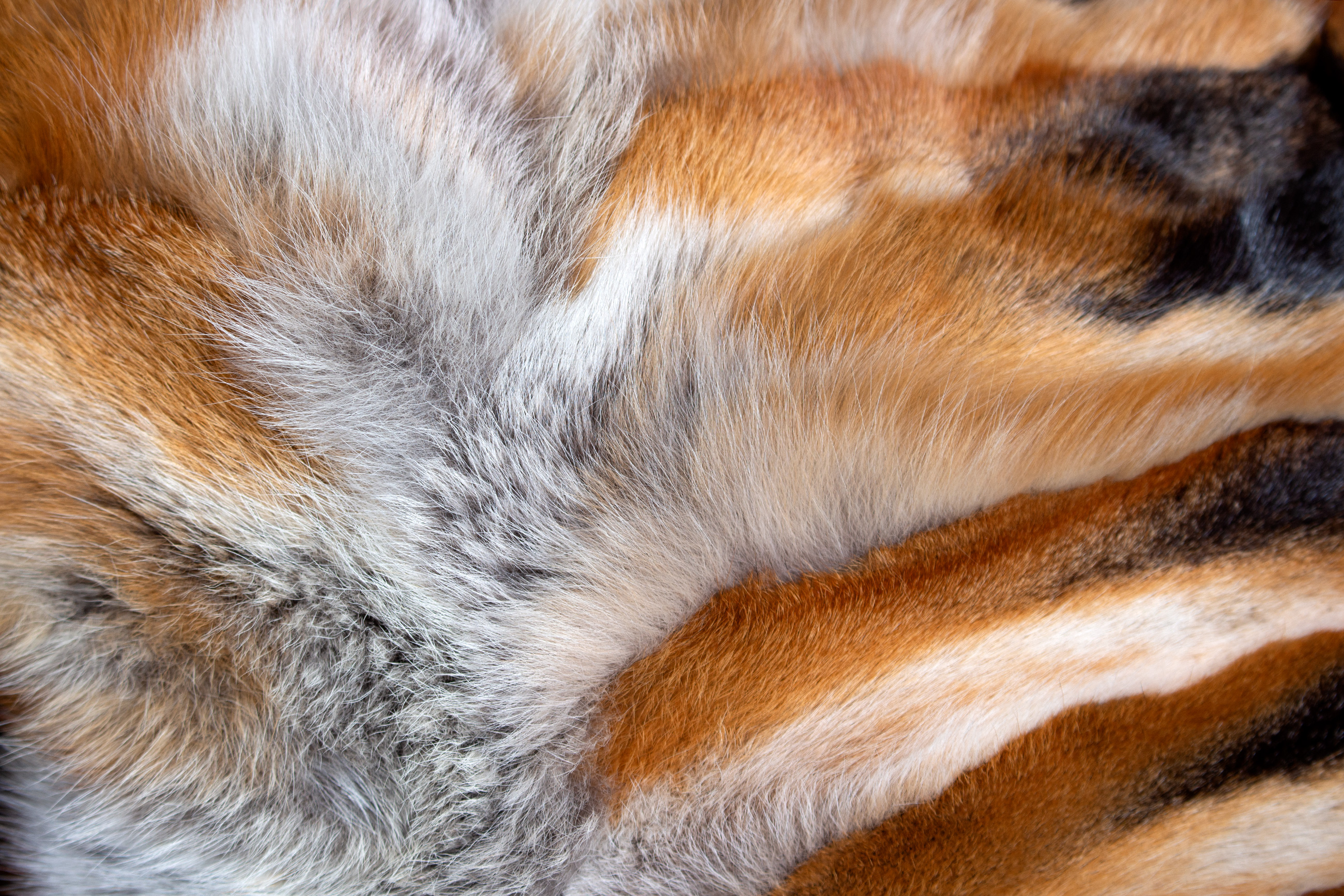 Rotfuchsseiten Fellkissen aus Echtpelz