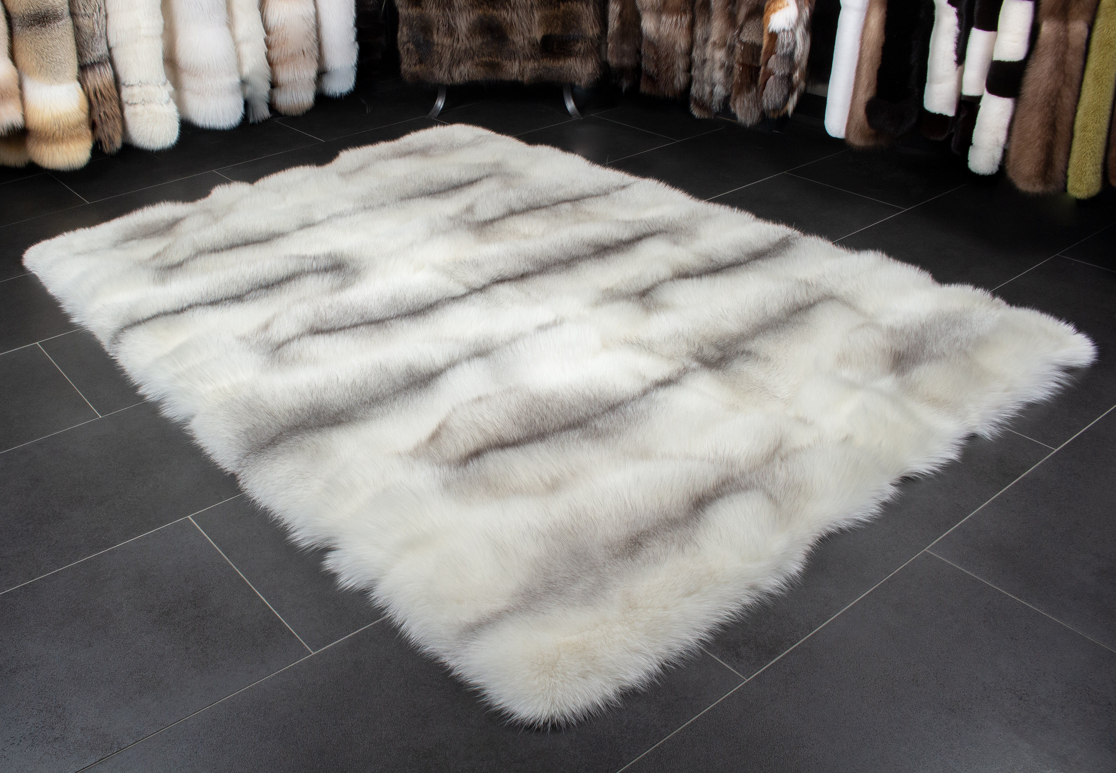 1-4960-Arctic-Marble-Frost-Fuchsteppich-Naturfell-Teppich Arctic Marble Frost Fuchsteppich