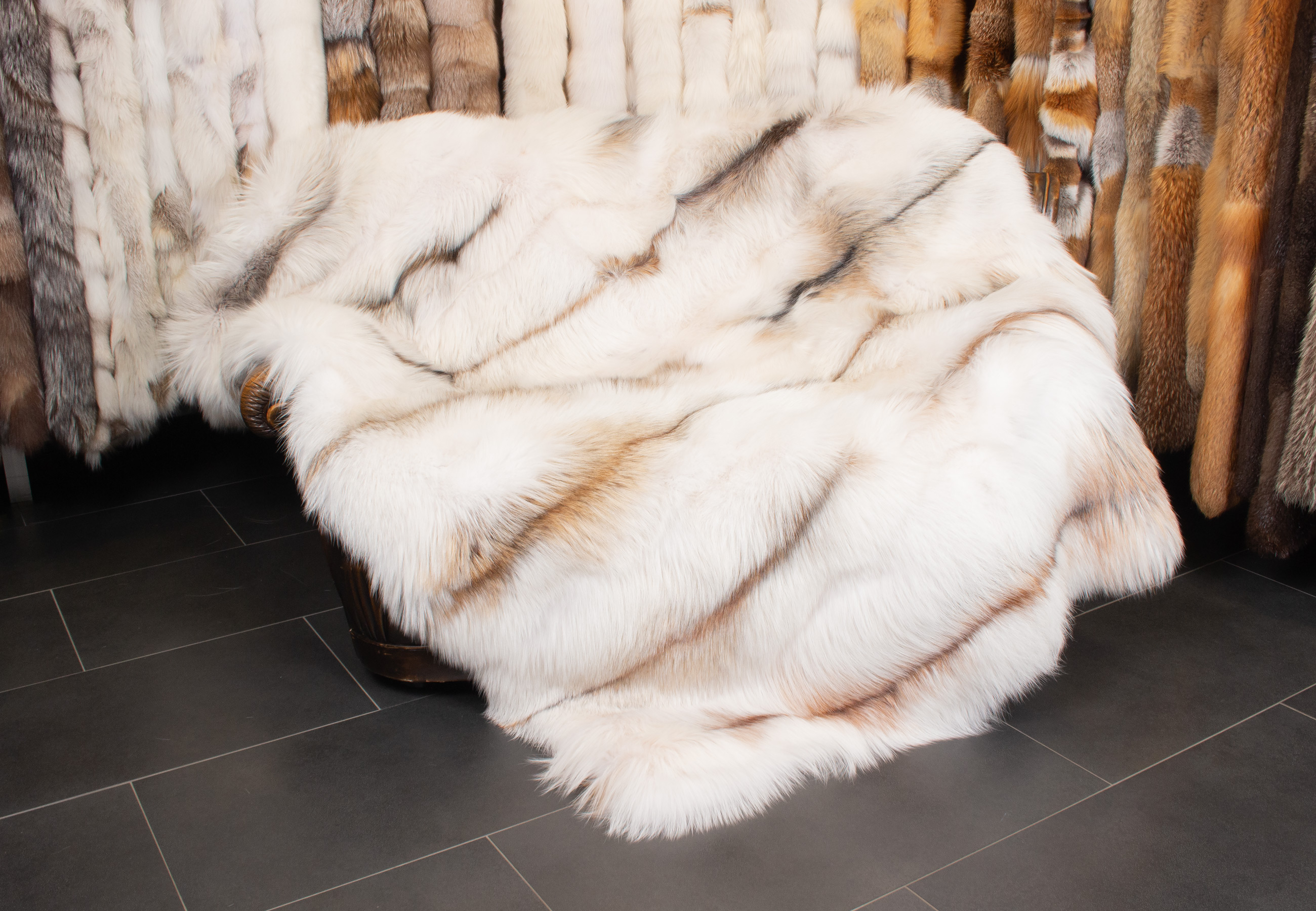Arctic Marble Cross Fuchs Felldecke Arctic Marble Cross Fuchs Felldecke