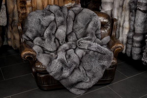 SAGA FOX - Blue Frost Pelzdecke SAGA FOX - Blue Frost Pelzdecke