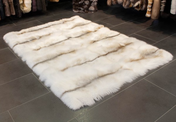 Fellteppich aus Arctic Golden Island Füchsen