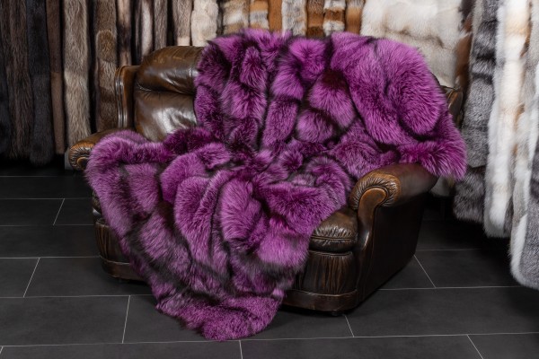 Echtpelz Decke aus Skandinavischen Silberfüchsen in Purple Echtpelz Decke aus Skandinavischen Silberfüchsen in Purple