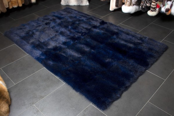 Opossum Pelzteppich in Meeresblau Opossum Pelzteppich in Meeresblau